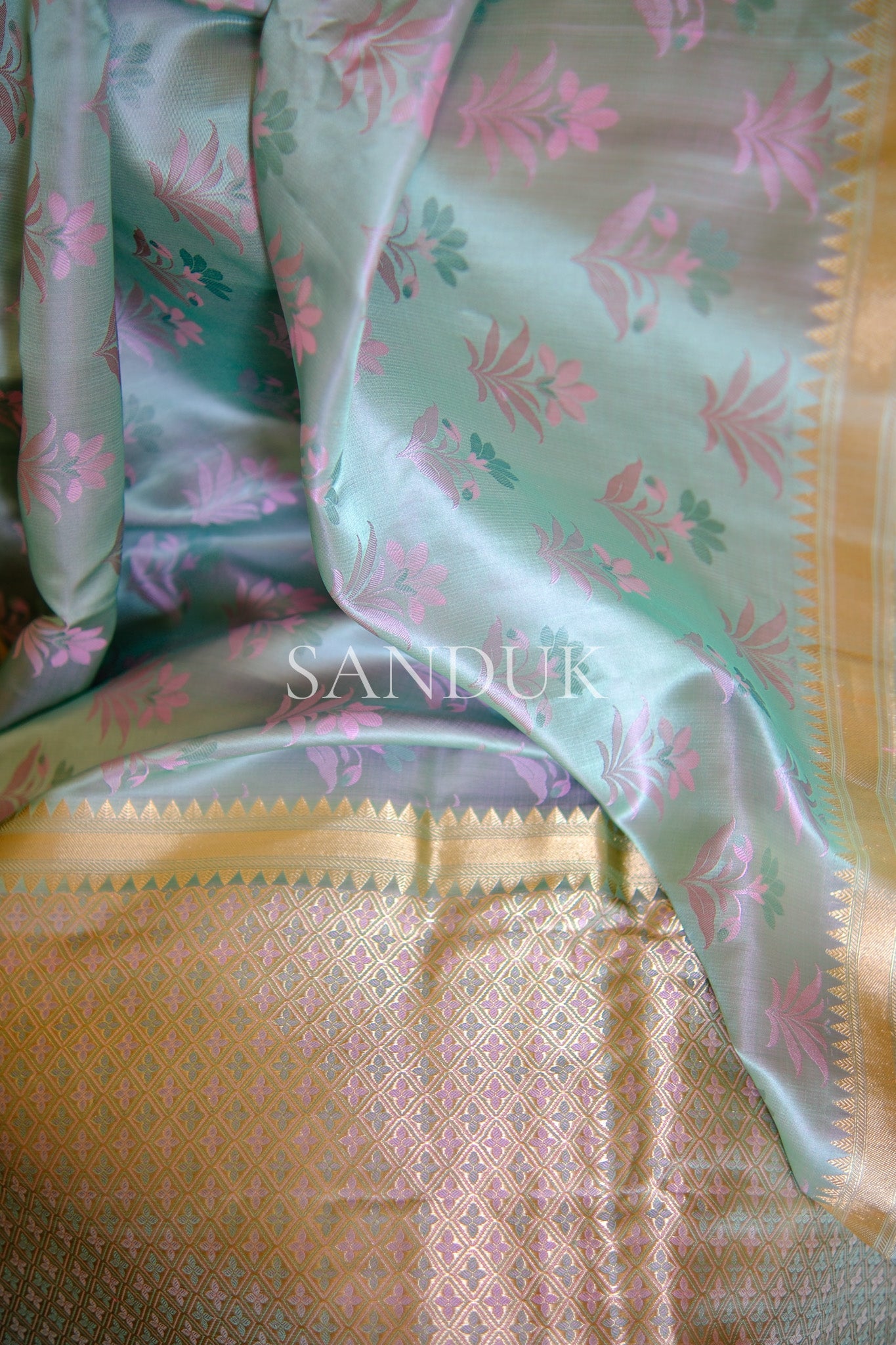 Ariana (Saree)
