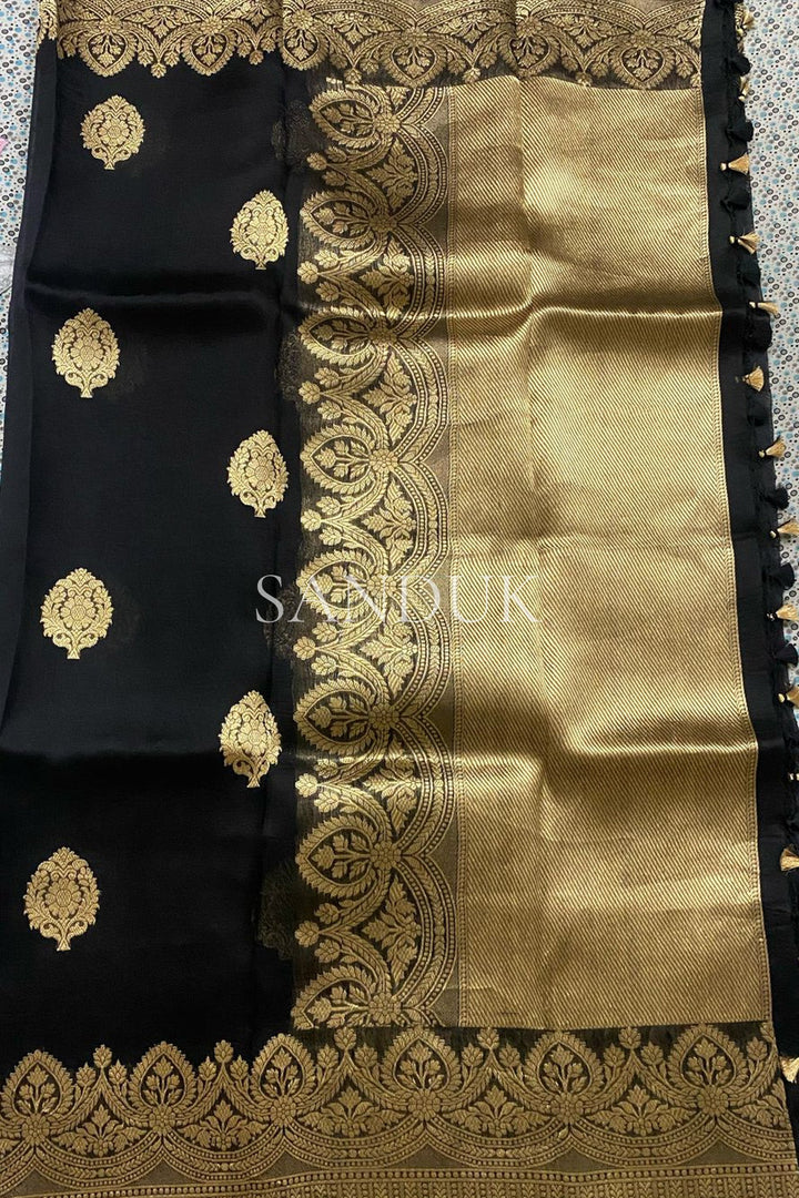 Chanchal Kora Silk Saree